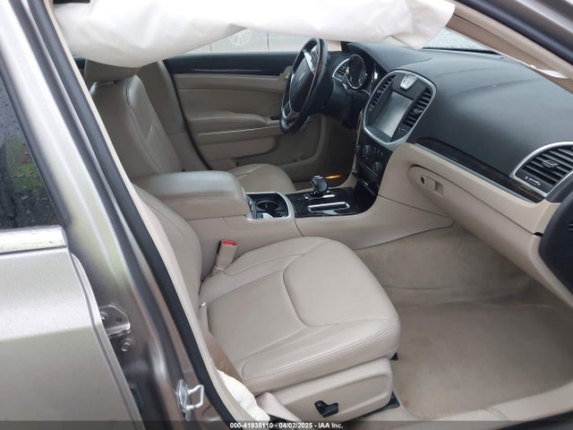 2C3CCAAG5EH200370 Chrysler 300