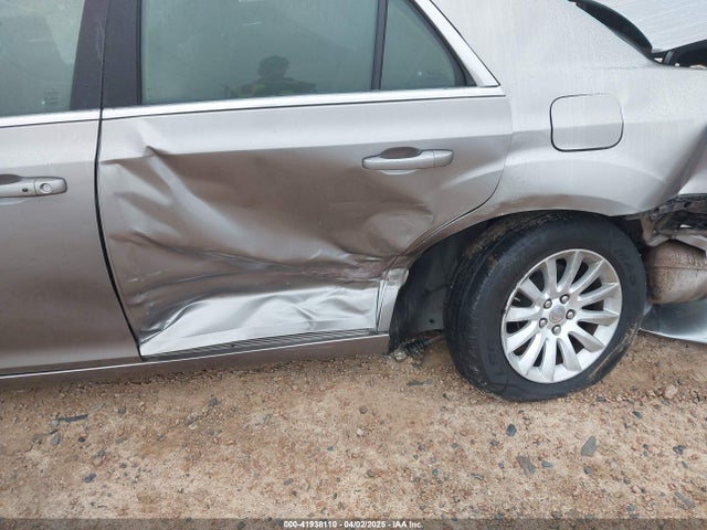 2C3CCAAG5EH200370 Chrysler 300