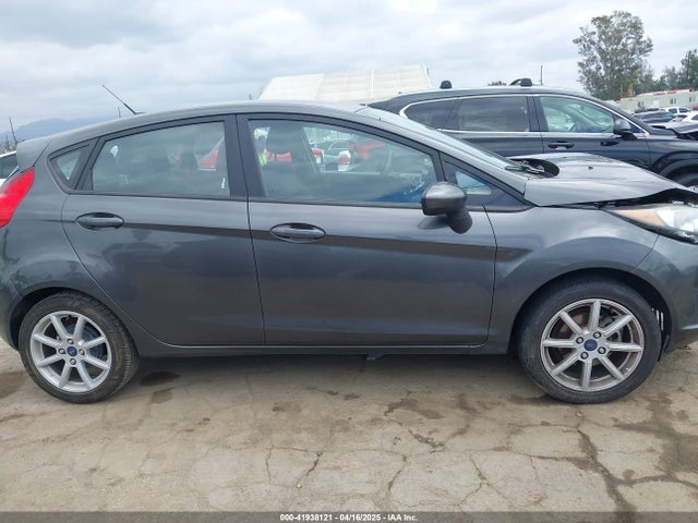 3FADP4EJ7JM127256 Ford FIESTA SE