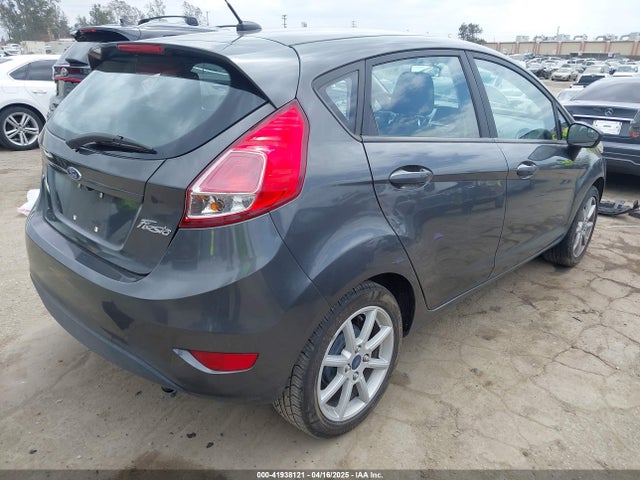 3FADP4EJ7JM127256 Ford FIESTA SE