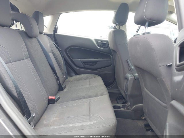 3FADP4EJ7JM127256 Ford FIESTA SE