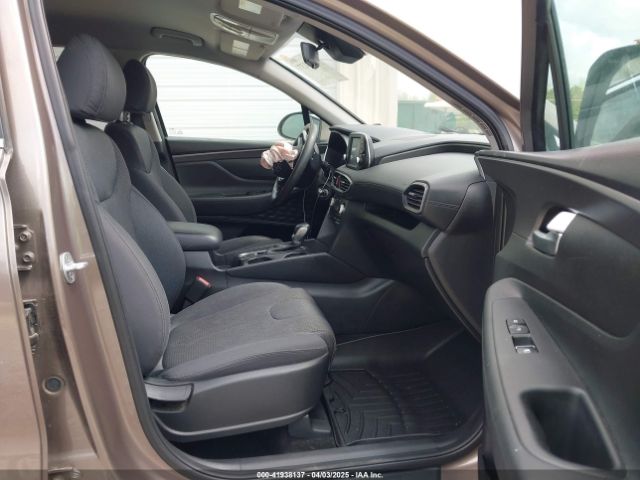 5NMS23AD8KH109945 Hyundai Santa Fe Se