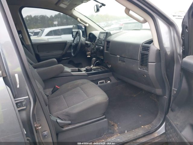1N6BA0ED7EN512895 Nissan TITAN SV