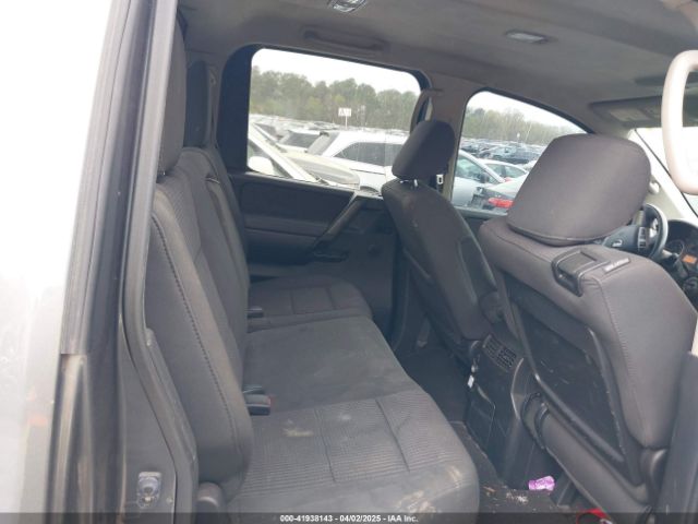 1N6BA0ED7EN512895 Nissan TITAN SV