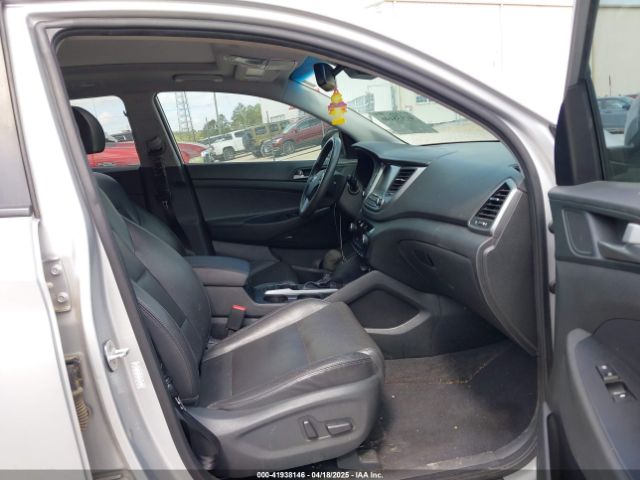 KM8J33A27JU750045 Hyundai Tucson Limited