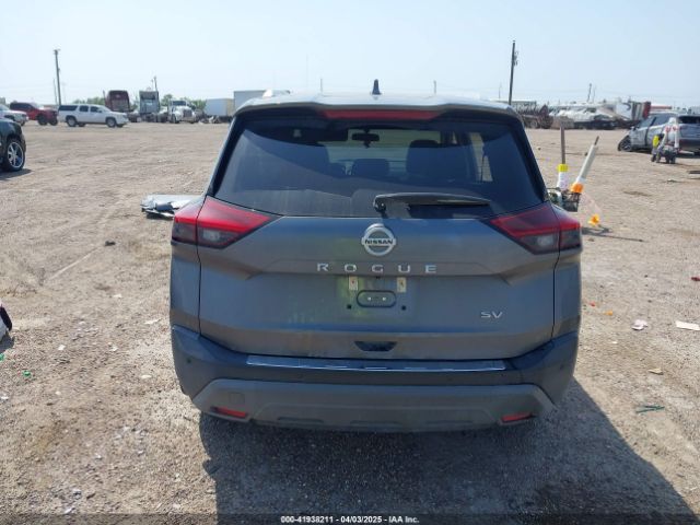 5N1AT3BA5MC713723 Nissan Rogue Sv Fwd