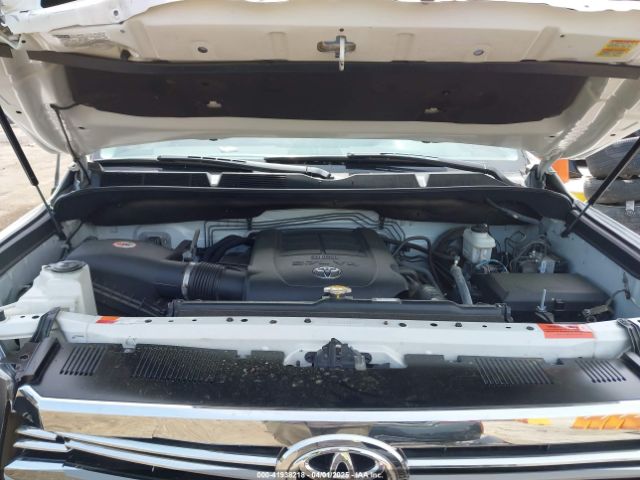 5TFRW5F1XHX218744 Toyota Tundra Sr5 5.7l V8