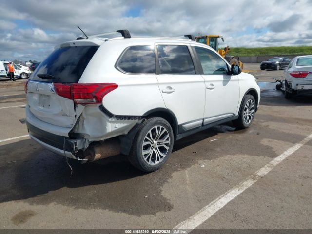 JA4AZ3A38GZ039178 Mitsubishi Outlander Es