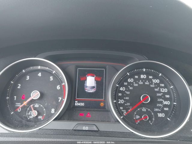 3VW5T7AU6HM069689 Volkswagen Golf GTI