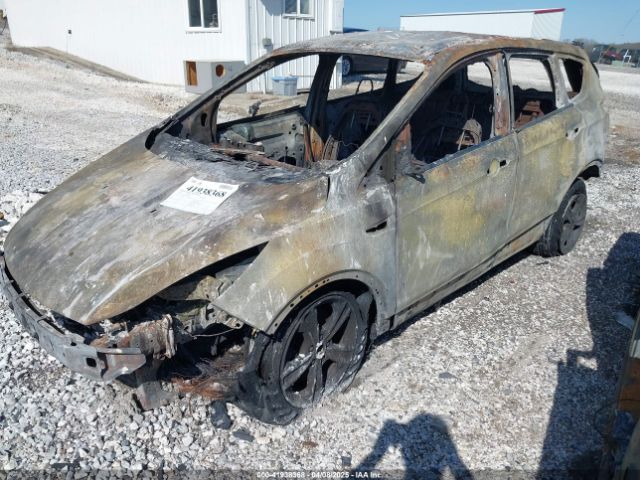 1FMCU9GX6GUC82782 Ford ESCAPE SE