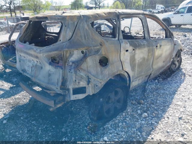 1FMCU9GX6GUC82782 Ford ESCAPE SE