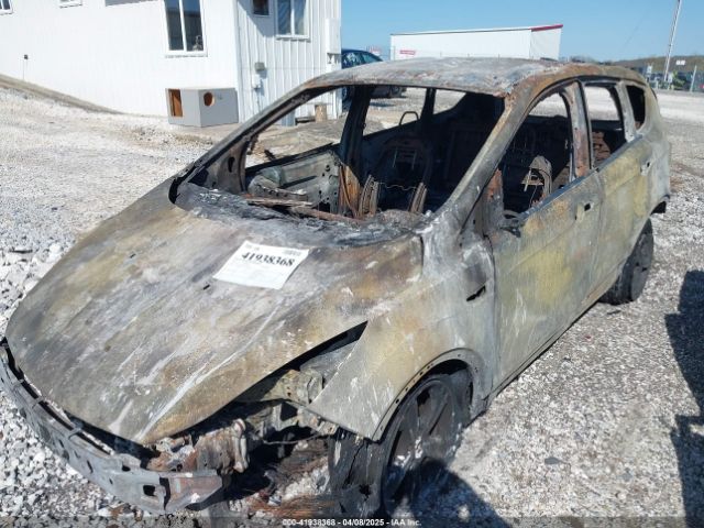 1FMCU9GX6GUC82782 Ford ESCAPE SE