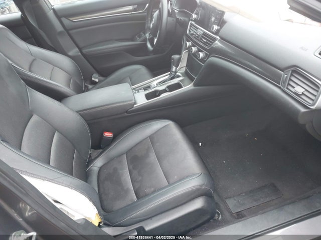 1HGCV1F30KA066598 Honda Accord Sport