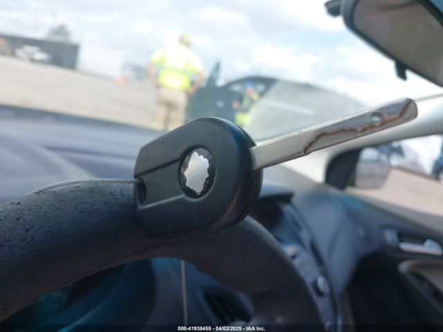 1FADP3K21HL259562 Ford FOCUS SE