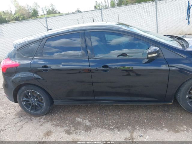 1FADP3K21HL259562 Ford FOCUS SE