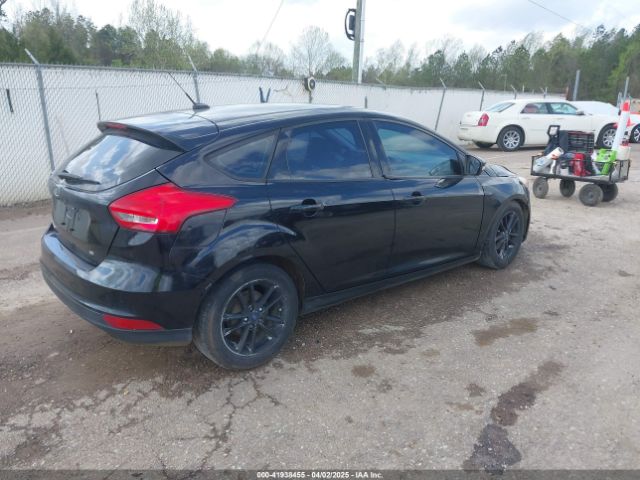1FADP3K21HL259562 Ford FOCUS SE