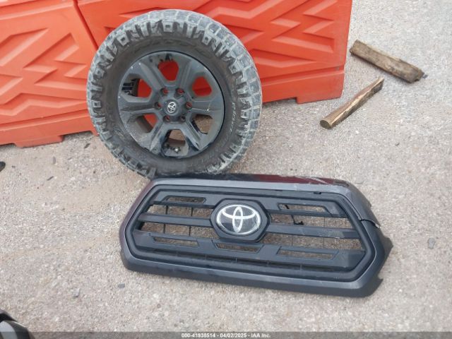 5TFAX5GN1KX139286 Toyota Tacoma Sr