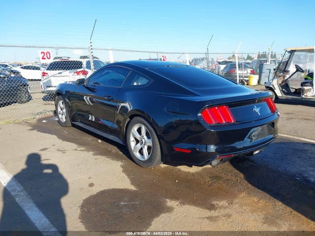 1FA6P8AM0H5272817 Ford Mustang V6