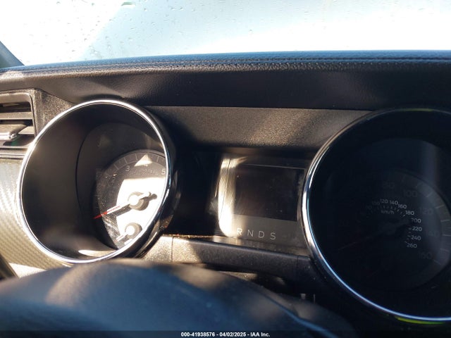 1FA6P8AM0H5272817 Ford Mustang V6