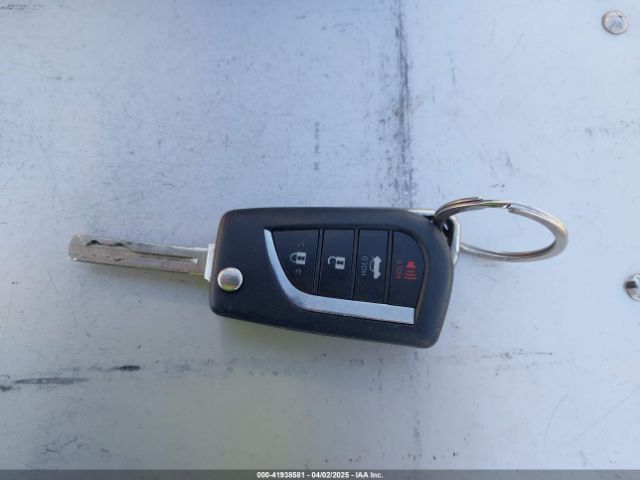 5YFEPMAE9MP205525 Toyota COROLLA LE