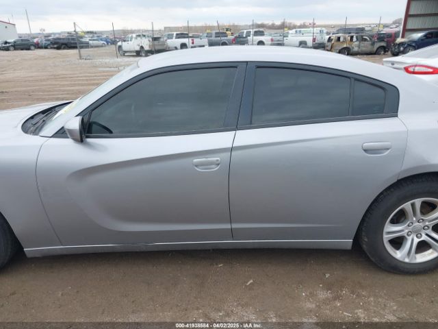 2C3CDXBG0FH752102 Dodge Charger Se