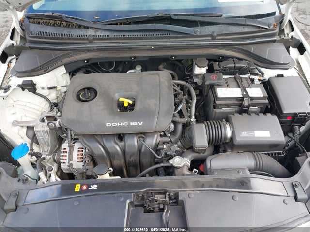 Hyundai Elantra 2017 KMHD74LF7HU083754 Image 10