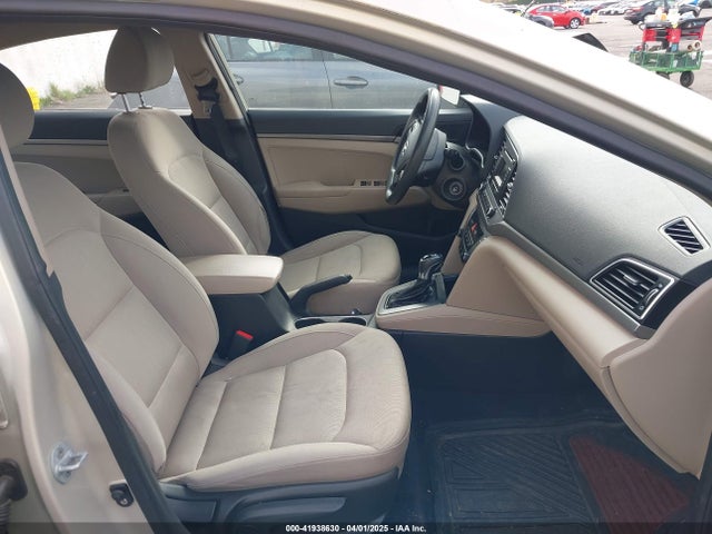 Hyundai Elantra 2017 KMHD74LF7HU083754 Image 5