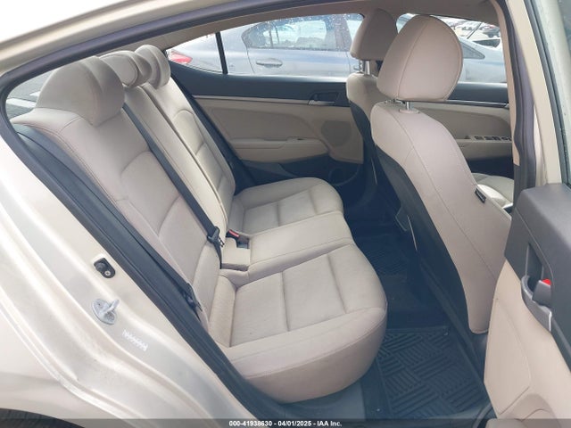 Hyundai Elantra 2017 KMHD74LF7HU083754 Image 8