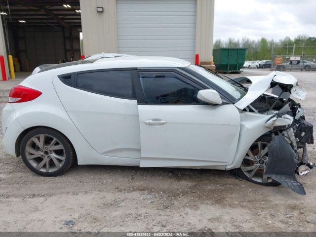 KMHTC6AD2HU307890 Hyundai Veloster