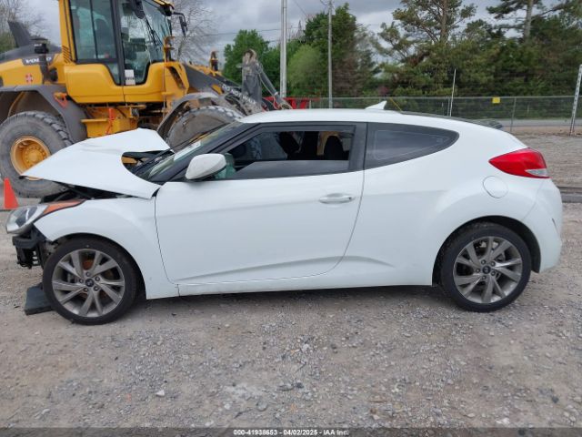 KMHTC6AD2HU307890 Hyundai Veloster