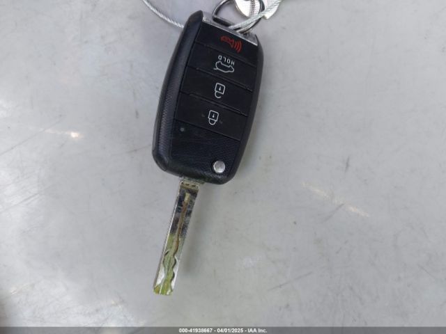 KNDJN2A27J7578963 KIA Soul