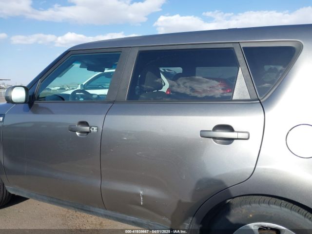 KNDJN2A27J7578963 KIA Soul