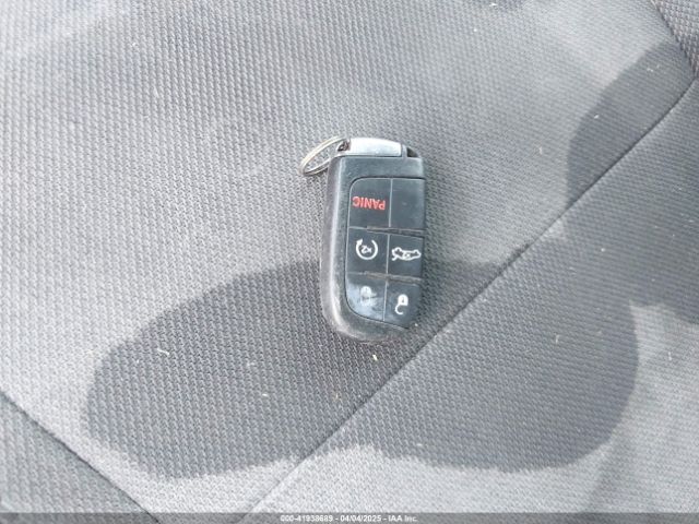 2C3CDXHG1FH928453 Dodge Charger Sxt