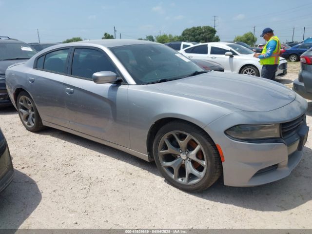 2C3CDXHG1FH928453 Dodge Charger Sxt