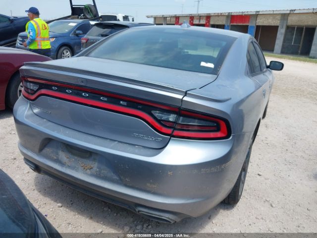 2C3CDXHG1FH928453 Dodge Charger Sxt