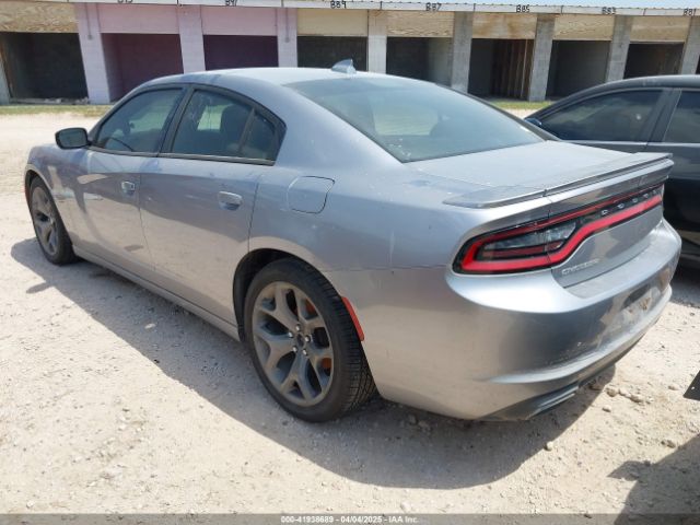 2C3CDXHG1FH928453 Dodge Charger Sxt