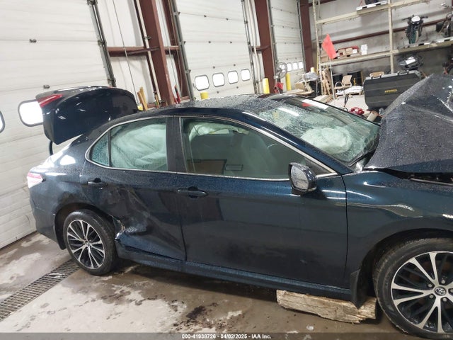 4T1B11HK8KU843601 Toyota CAMRY SE