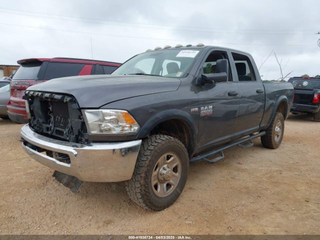 3C6UR5CJ6HG585951 RAM 2500 Tradesman  4x4 6'4 Box