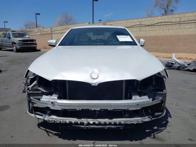 WBAJA7C31HG903693 BMW 530i Xdrive