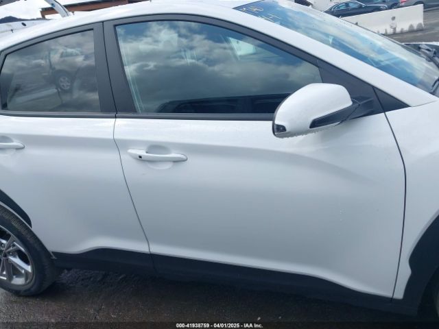 KM8K62AB1NU767029 Hyundai Kona Sel
