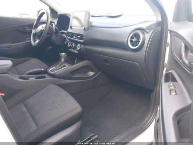 KM8K62AB1NU767029 Hyundai Kona Sel