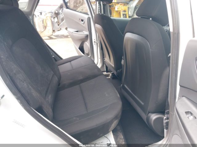 KM8K62AB1NU767029 Hyundai Kona Sel