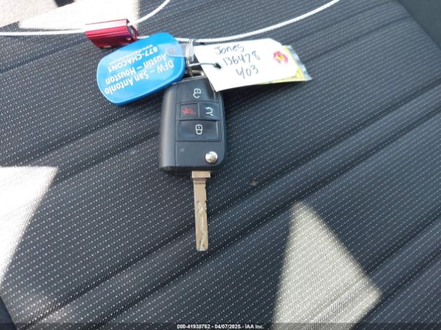 3VVRB7AX0RM029581 Volkswagen Tiguan 2.0t S