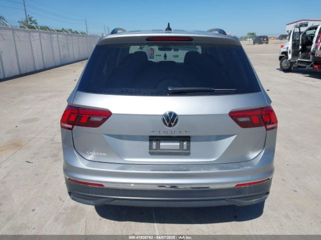 3VVRB7AX0RM029581 Volkswagen Tiguan 2.0t S