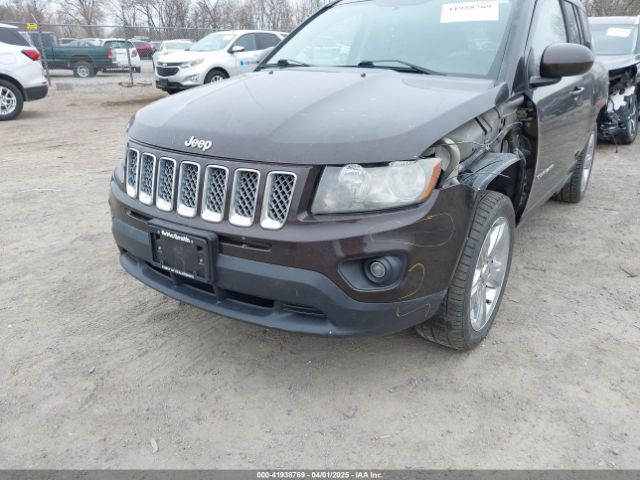 1C4NJDEB5ED731057 Jeep Compass Latitude