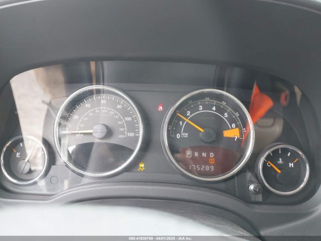1C4NJDEB5ED731057 Jeep Compass Latitude
