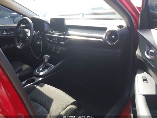 3KPF24ADXME304866 KIA Forte Lxs