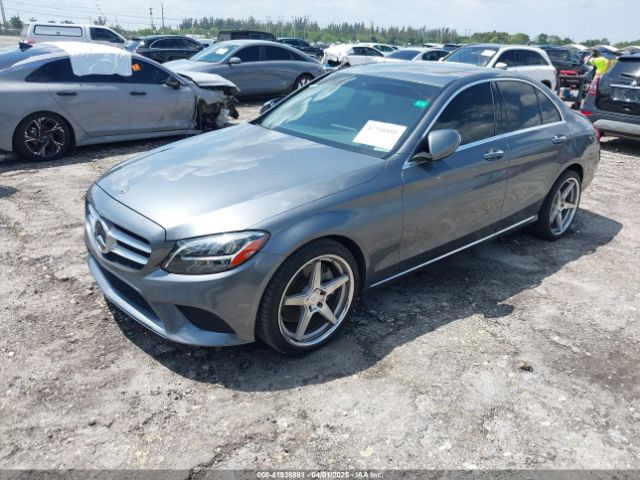 WDDWF8DB9KR506000 Mercedes-Benz C 300