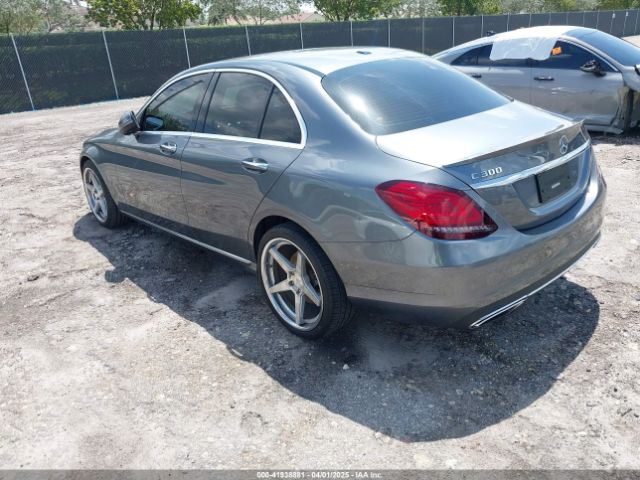 WDDWF8DB9KR506000 Mercedes-Benz C 300