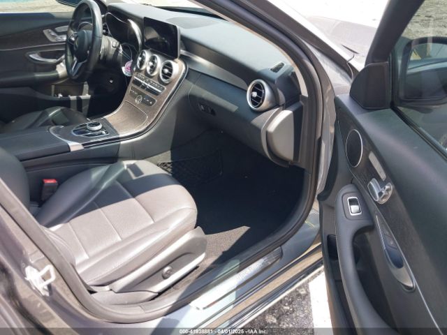 WDDWF8DB9KR506000 Mercedes-Benz C 300